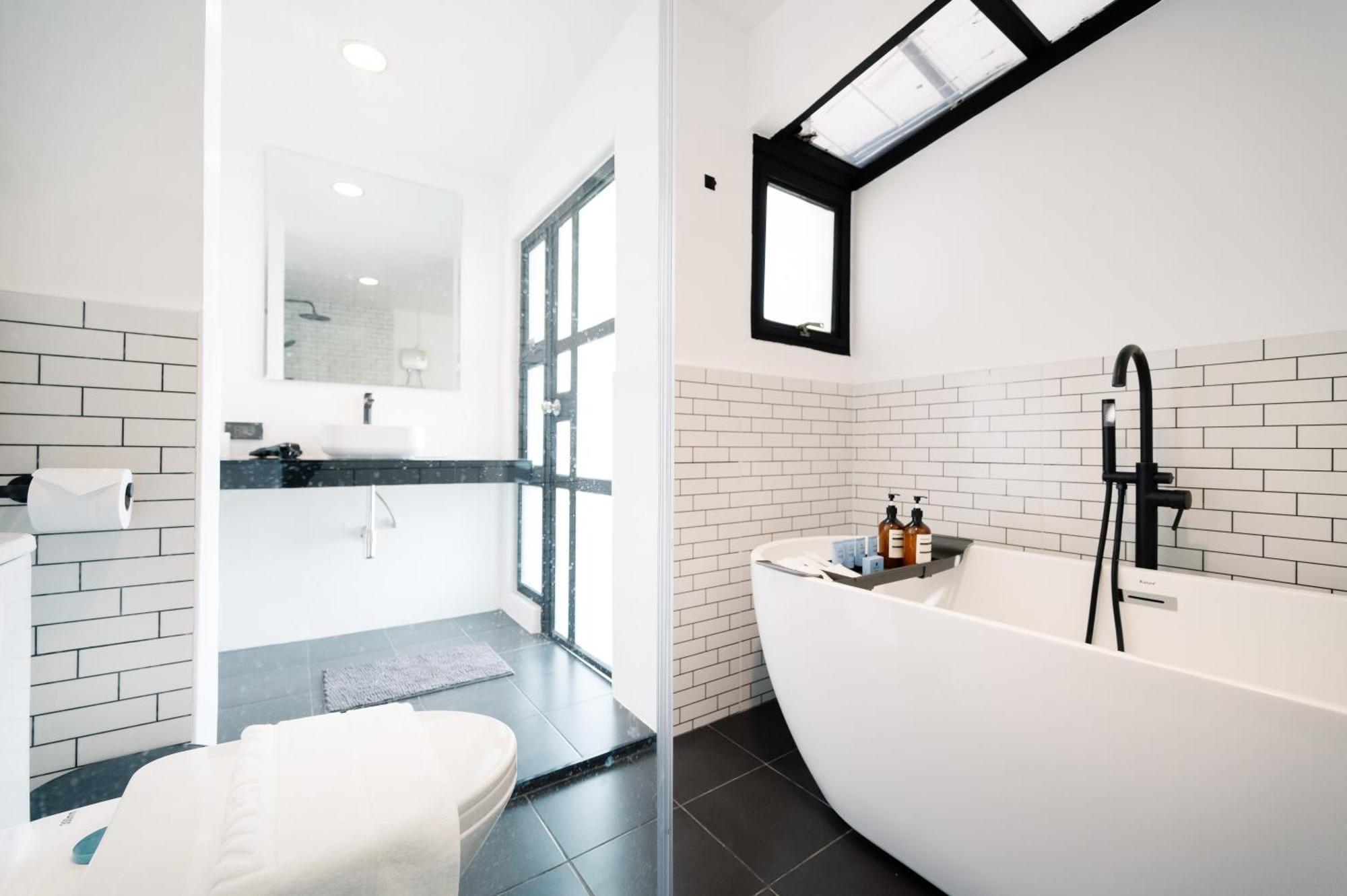 Mitt Haus Hotel Bangkok Ngoại thất bức ảnh