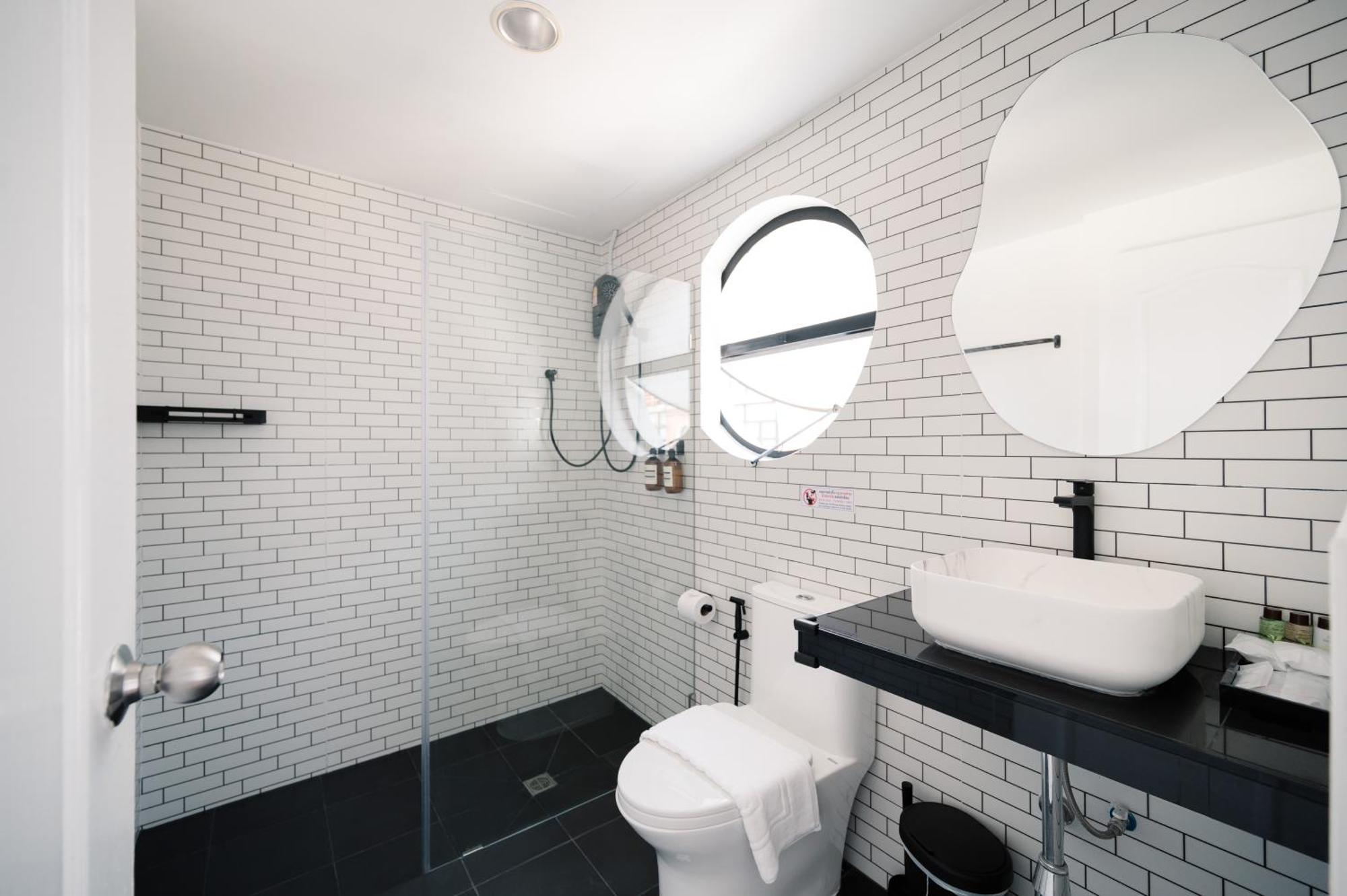 Mitt Haus Hotel Bangkok Ngoại thất bức ảnh